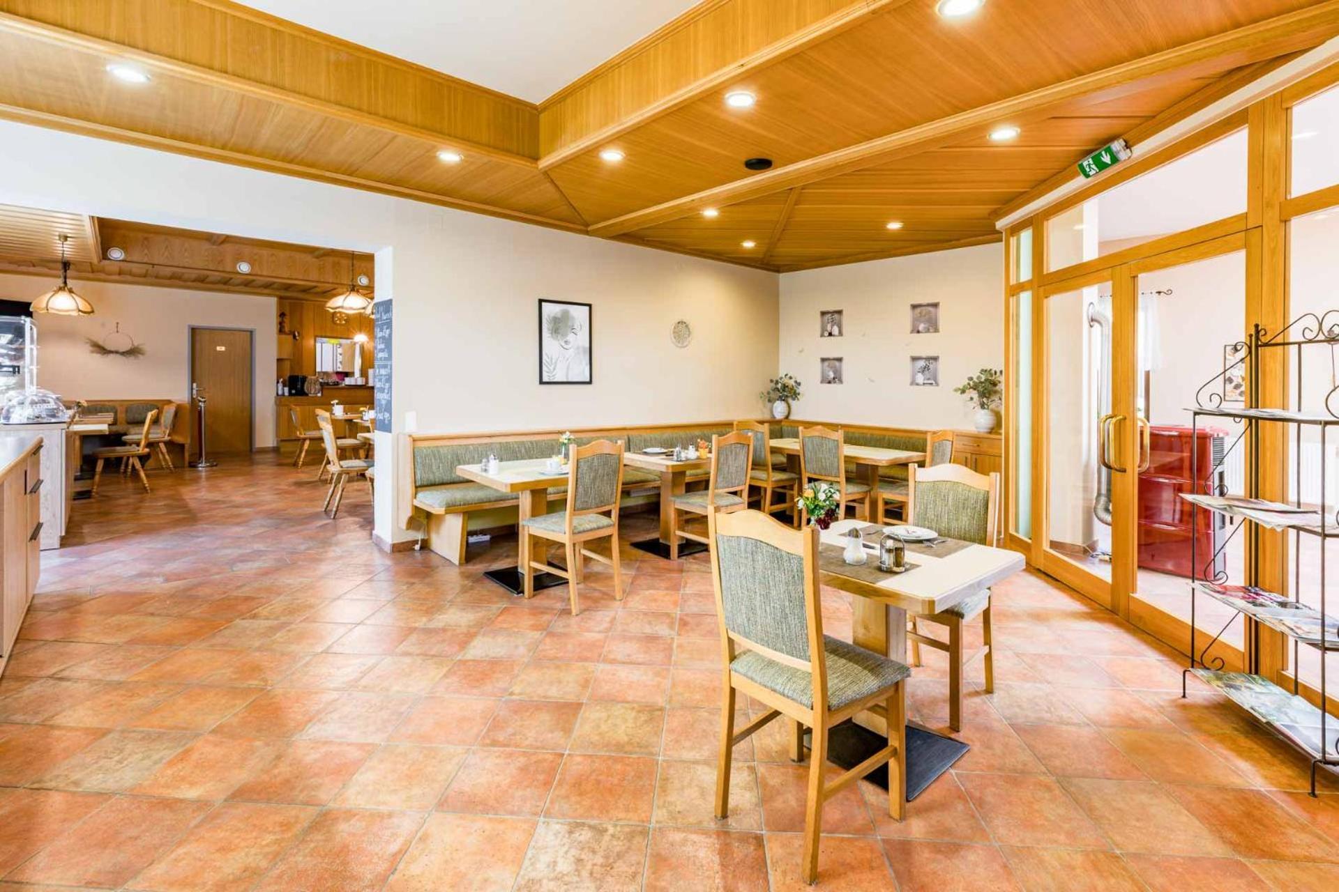 Hotel Garni Steinfeld Wiener Neustadt Extérieur photo